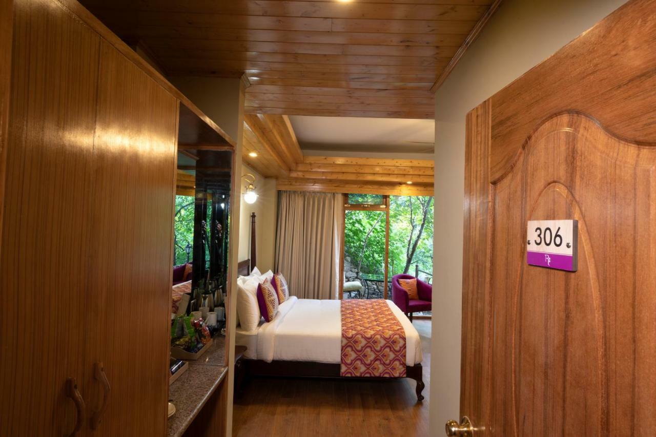Regenta Inn By Riverside Manali Exterior photo